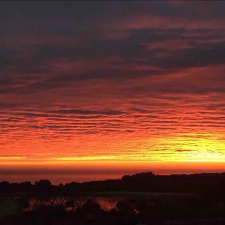 Noel - Three Bedroom With Pool Apartment *