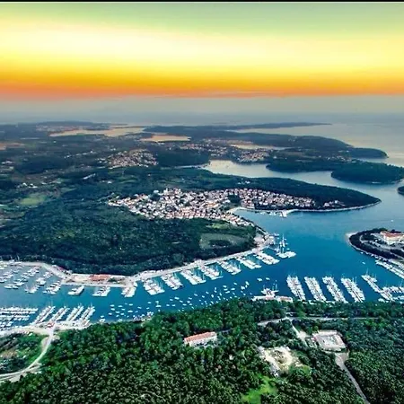 Noel - Three Bedroom With Pool * بنجول