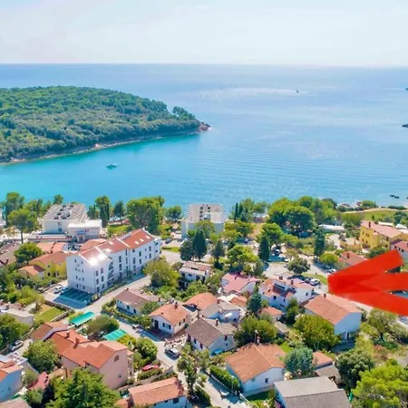 Noel - Three Bedroom With Pool