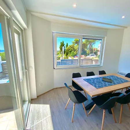 דירה Noel - Three Bedroom With Pool *