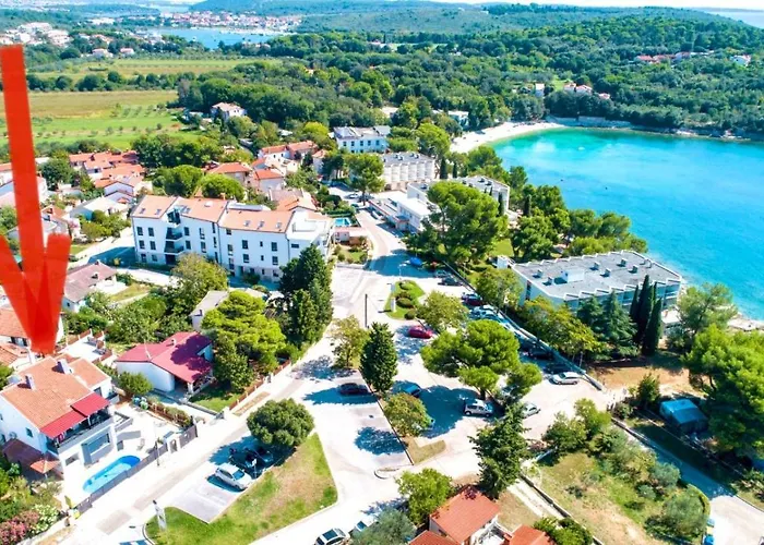 Apartman Noel - Three Bedroom With Pool