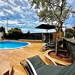 Apartment Noel - Three Bedroom With Pool *