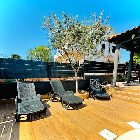 Lägenhet Noel - Three Bedroom With Pool Banjole